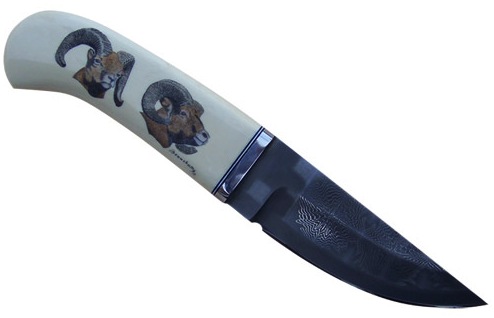 Couteau avec gravure de Gaetan Bauchamp